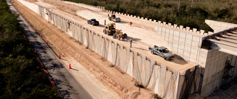 Muros de contención de Grupo LCI en una vialidad